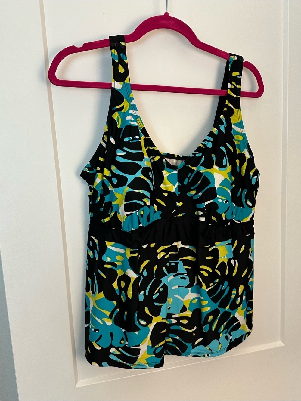 Merona Black and Blue Tankini top with Tropical Pattern